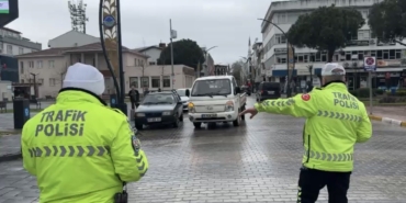 Gönen’de trafik denetimleri sürdürülüyor