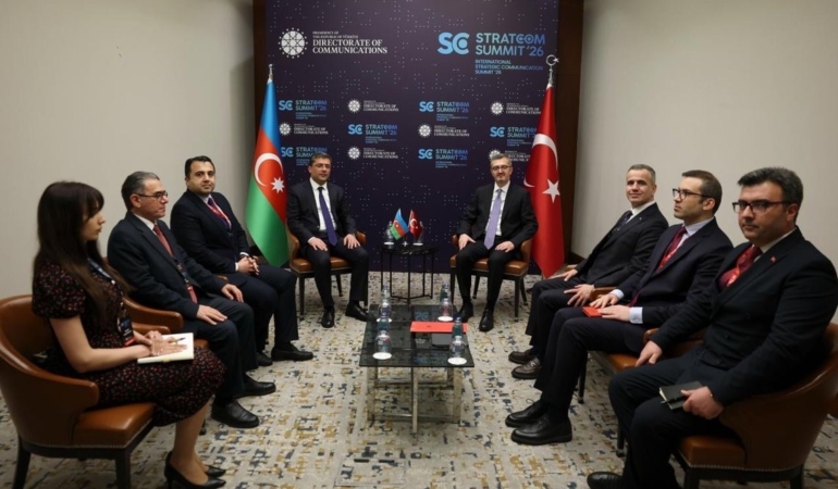 İletişim Başkanı Duran, Azerbaycan Medya Kalkınma Ajansı Başkanı İsmayilov ile görüştü