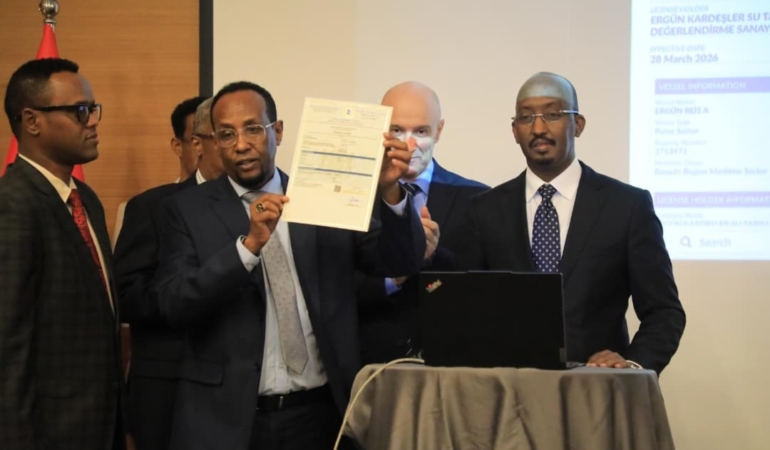 Somali’de "Ergun Reis A" gemisine uluslararası balıkçılık lisansı verildi