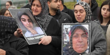 7 kişinin öldüğü yangın davasında aileler gözyaşlarına boğuldu