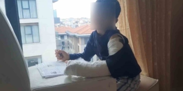 Ümraniye’de akran zorbalığı iddiası: Çelme takılan öğrencinin kolu kırıldı, okul yönetimi ambulans çağırmadı