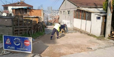 Gebze’de 3 sokakta parke ve bordür çalışması yapıldı