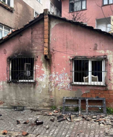 Kağıthane’de gecekondu alevlere teslim oldu: 1 ölü