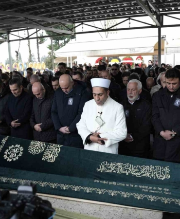 Erol Köse son yolculuğuna uğurlandı