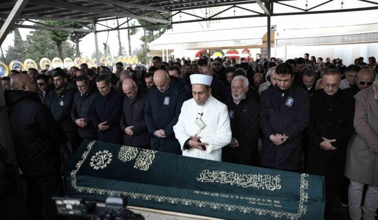 Erol Köse son yolculuğuna uğurlandı