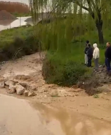Kuraklığın ardından gelen sağanak İznik’i vurdu