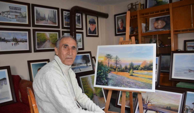 55 yıldır en yakın arkadaşı resim tuvali oldu