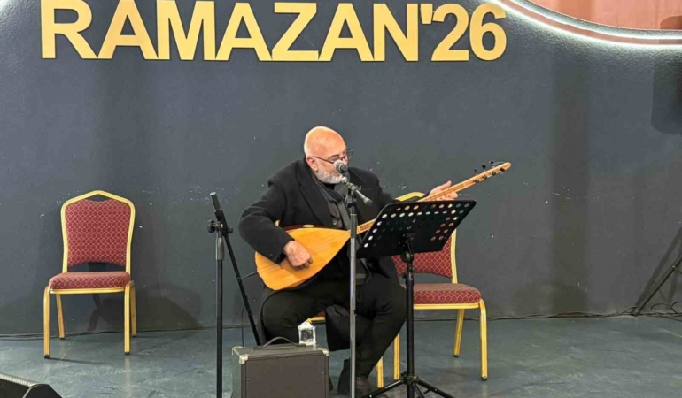 Endülüs geleneğini yaşatan İspanyol hacılar AK Parti İstanbul İl Başkanlığı’na geldi