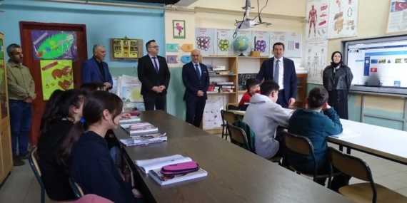 Kaymakam Muhammed Evlice’den Kalabak okullarına ziyaret