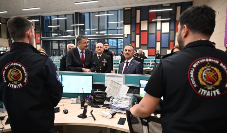 Bakan Yardımcısı Çelik’ten bayramda görev başındaki personele ziyaret