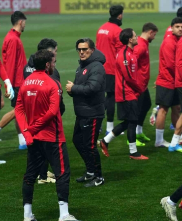 A Milli Futbol Takımı, Romanya maçının hazırlıklarını sürdürdü