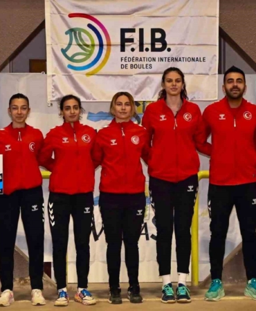 Belediyesporlu Mine Türker’den Dünya Kupası’nda iki madalya