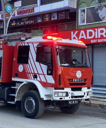 Bilgisayar patladı, ofiste yangın çıktı