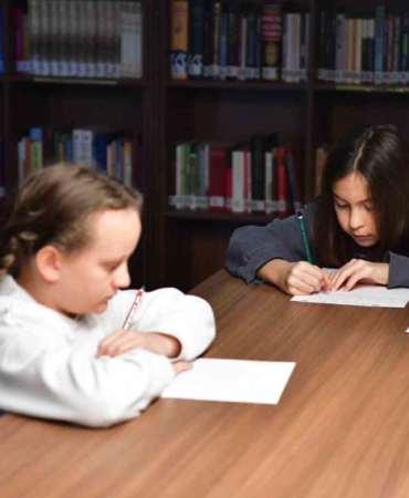 Osmangazi’nin tarihi mekanları çocukların masallarıyla yeniden keşfediliyor