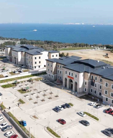 Darıca’da yeni hükümet konağı ve belediye binası hizmete başladı