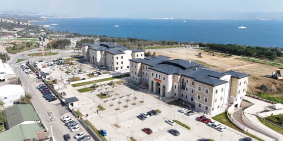 Darıca’da yeni hükümet konağı ve belediye binası hizmete başladı