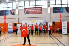 Down sendromlu gençler sporda becerilerini sergiledi