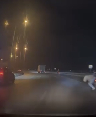 Bursa’da motosiklet kazası kamerada : Sürücü yola böyle savruldu