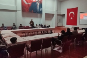 Bilecik’te çocuklardan eğlenceli karaoke gecesi