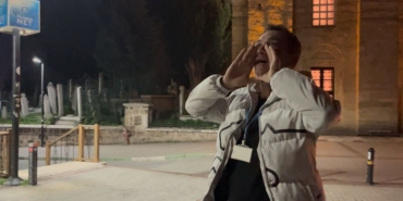 Bu mahallede davul çalanın başı belaya giriyor...Pilava pilava diye zillere basıyorlar