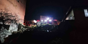 Beyoğlu’nda metruk binada korkutan yangın