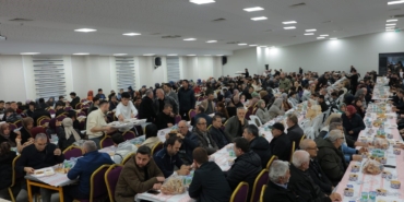 Uzuntarla’da ilçe protokolü ve vatandaşlar iftar sofrasında bir araya geldi
