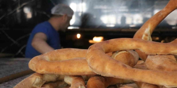 Sahur sofralarının asırlık konuğu: Ramazan ayına özel halka pide