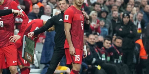 Ozan Kabak 22 maç sonra milli formayla