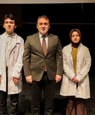 Bilecik’te Tıp Fakültesi öğrencileri beyaz önlüklerini giydi