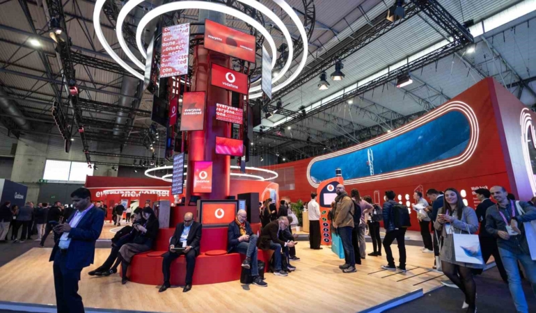 Mobil Dünya Kongresi’nde Vodafone standına yoğun ilgi