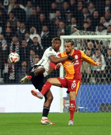 Galatasaray’da Leroy Sane kırmızı kart gördü