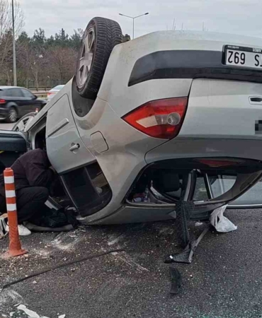 Bursa’da otomobil takla attı: Şans eseri yaralanan olmadı