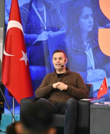 Başkan Ahmet Akın, gençlerle Balıkesir’in yarınını konuştu