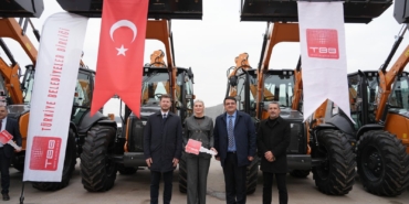 Bilecik Belediyesine hibe kepçe desteği