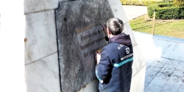 Şehitlikler 18 Mart’a hazırlanıyor