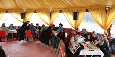 Kartepe’de ramazan akşamları otağ çadırında sanatla renkleniyor