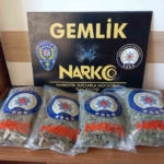 Gemlik’te uyuşturucu tacirlerine operasyon