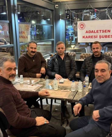 Burhaniye’de Adalet Sen üyelerine iftar verdi
