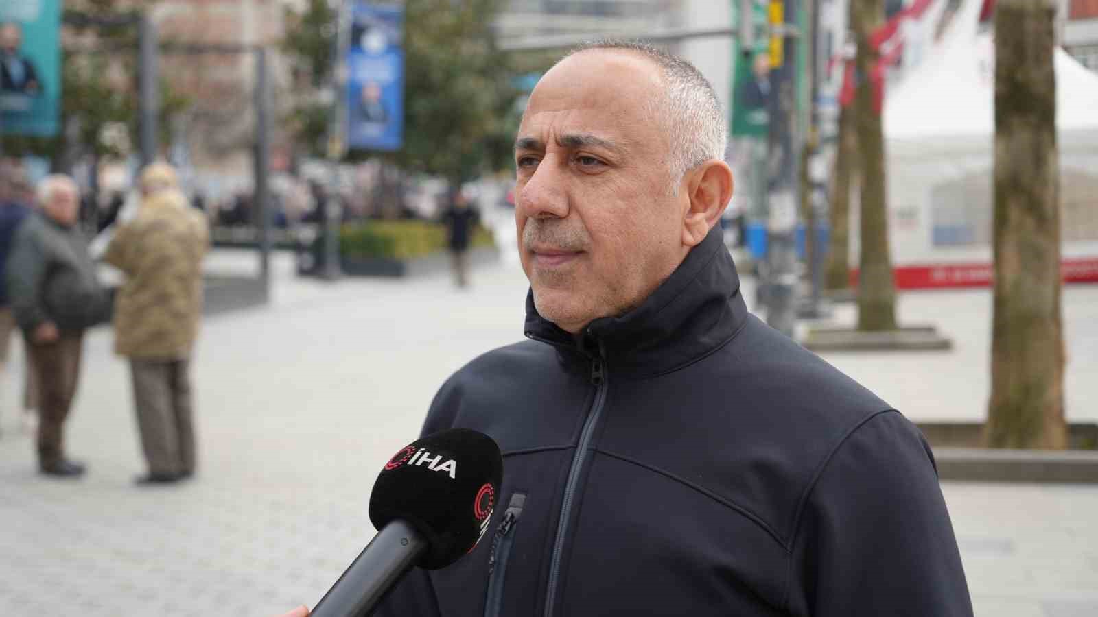 İstanbul’da evcil köpekler afetlerde kullanılmak üzere eğitilmeye başlandı