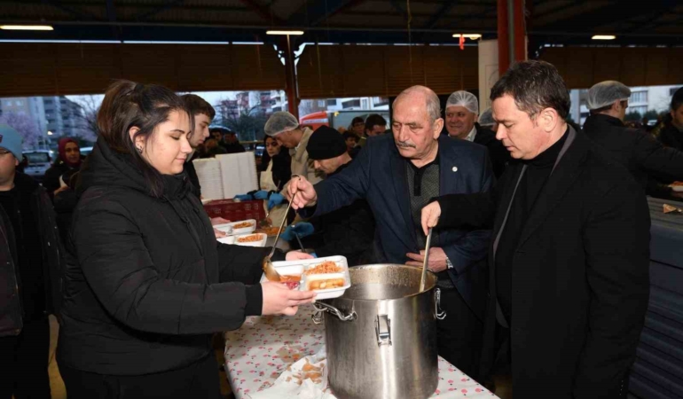 Başkan Aydın, Hamitler’de "Gönül Sofrası"nda vatandaşlarla buluştu
