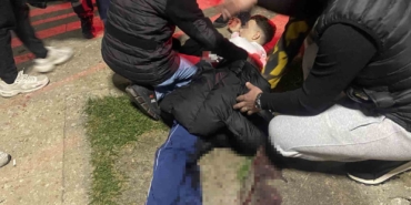 Bursa’da parkta bıçaklı kavga: 16 yaşındaki çocuk yaralandı