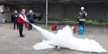 Alevlere karşı eğitim: Tarım personeli yangınla mücadeleyi sahada öğrendi