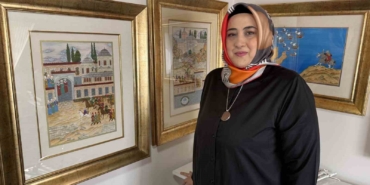 İran’da mahsur kalan tezhip sanatçısı, karayolu ile Türkiye’ye döndü
