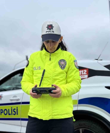 Edirne’de trafik denetimleri arttırıldı: Araç kullanırken telefona bakanın ehliyetine el konulacak