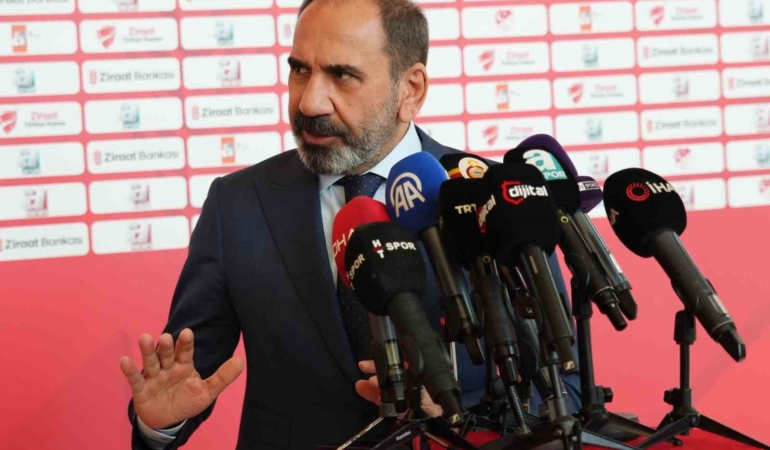 Mecnun Otyakmaz: "İki takımın da yöneticisi gelsin VAR odasında otursunlar, bu maçları beraber izleyelim"