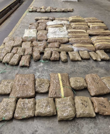 Türkiye’ye sokulmak istenen 45 kilo 760 gram esra sınırda yakalandı