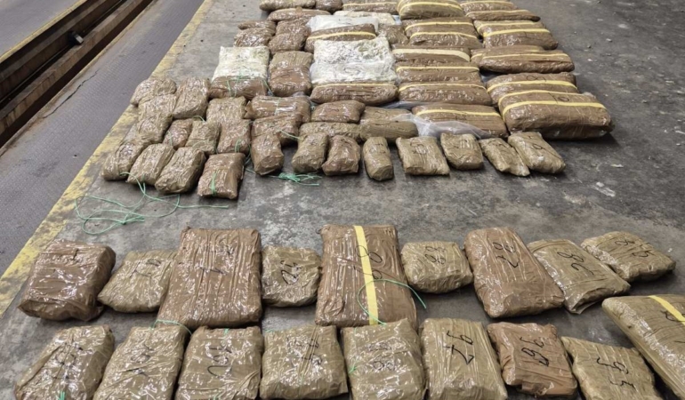 Türkiye’ye sokulmak istenen 45 kilo 760 gram esra sınırda yakalandı