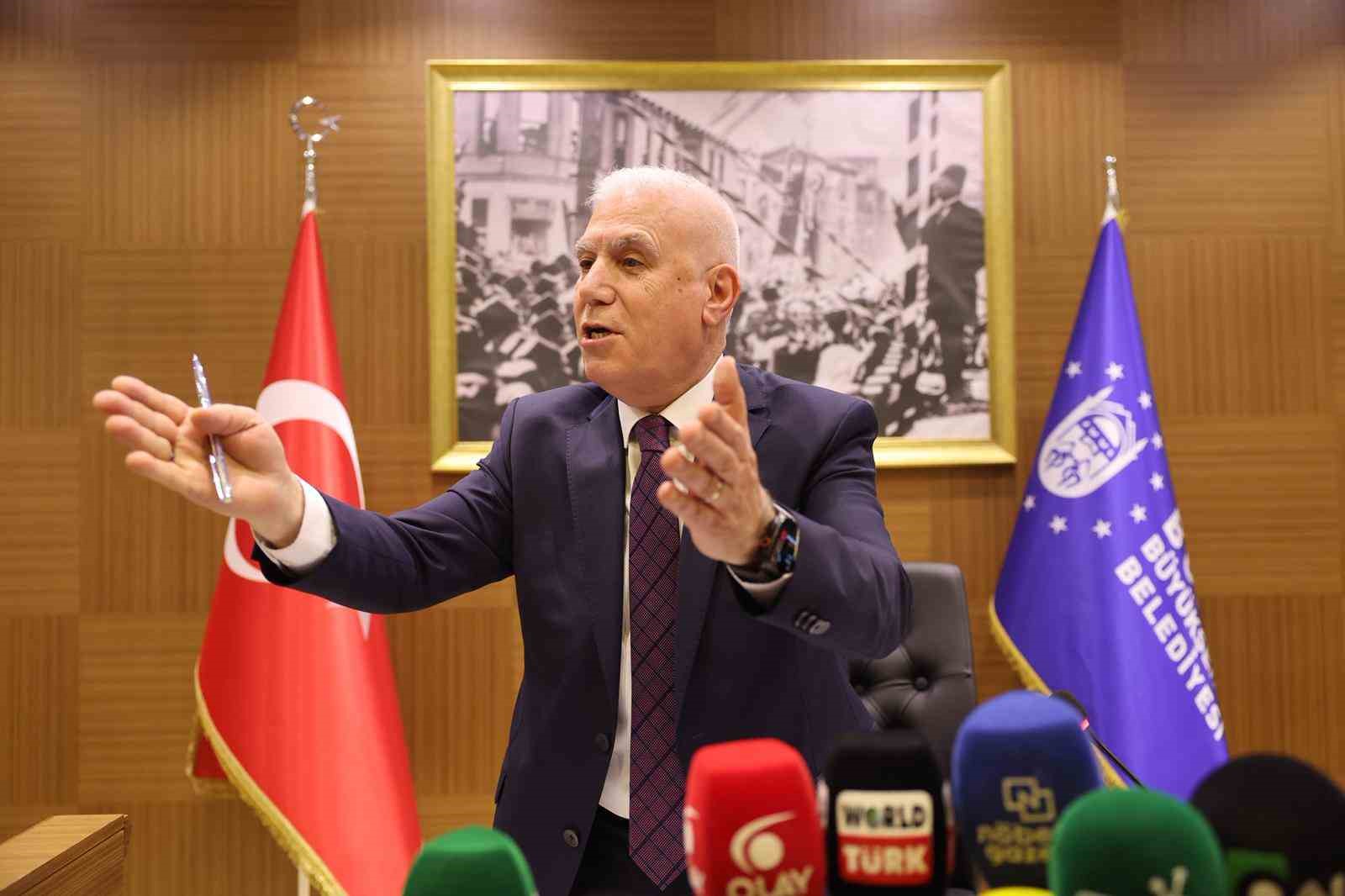 Bursa Büyükşehir Belediye Başkanı Bozbey: "20 senedir yapılmamış hizmetleri yapıyoruz"