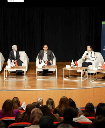 Uzmanlar iklim krizinin kadın sağlığına etkilerini masaya yatırdı