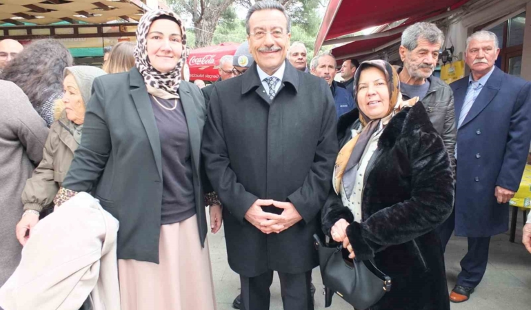 Burhaniye’de kadın muhtarlar bayramlaşma programına katıldı